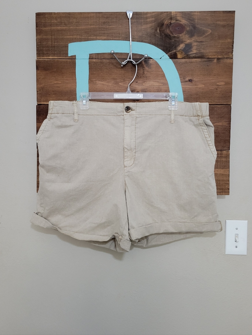 Old Navy Casual Cotton Blend Khaki Chino Shorts Size XL